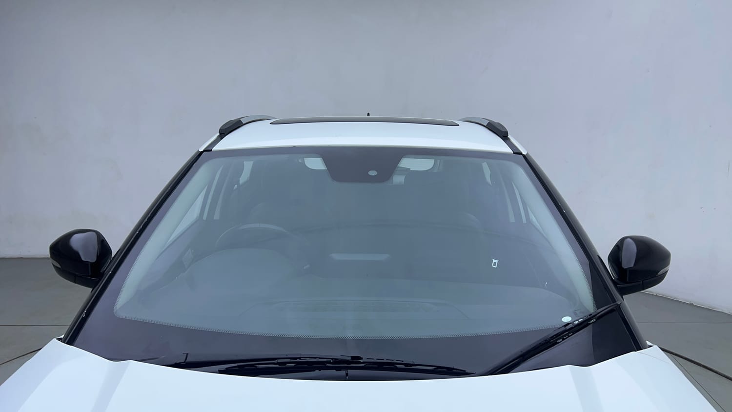 Used 2021 Tata Nexon XZA Plus (S) Petrol Automatic exterior FRONT WINDSHIELD VIEW