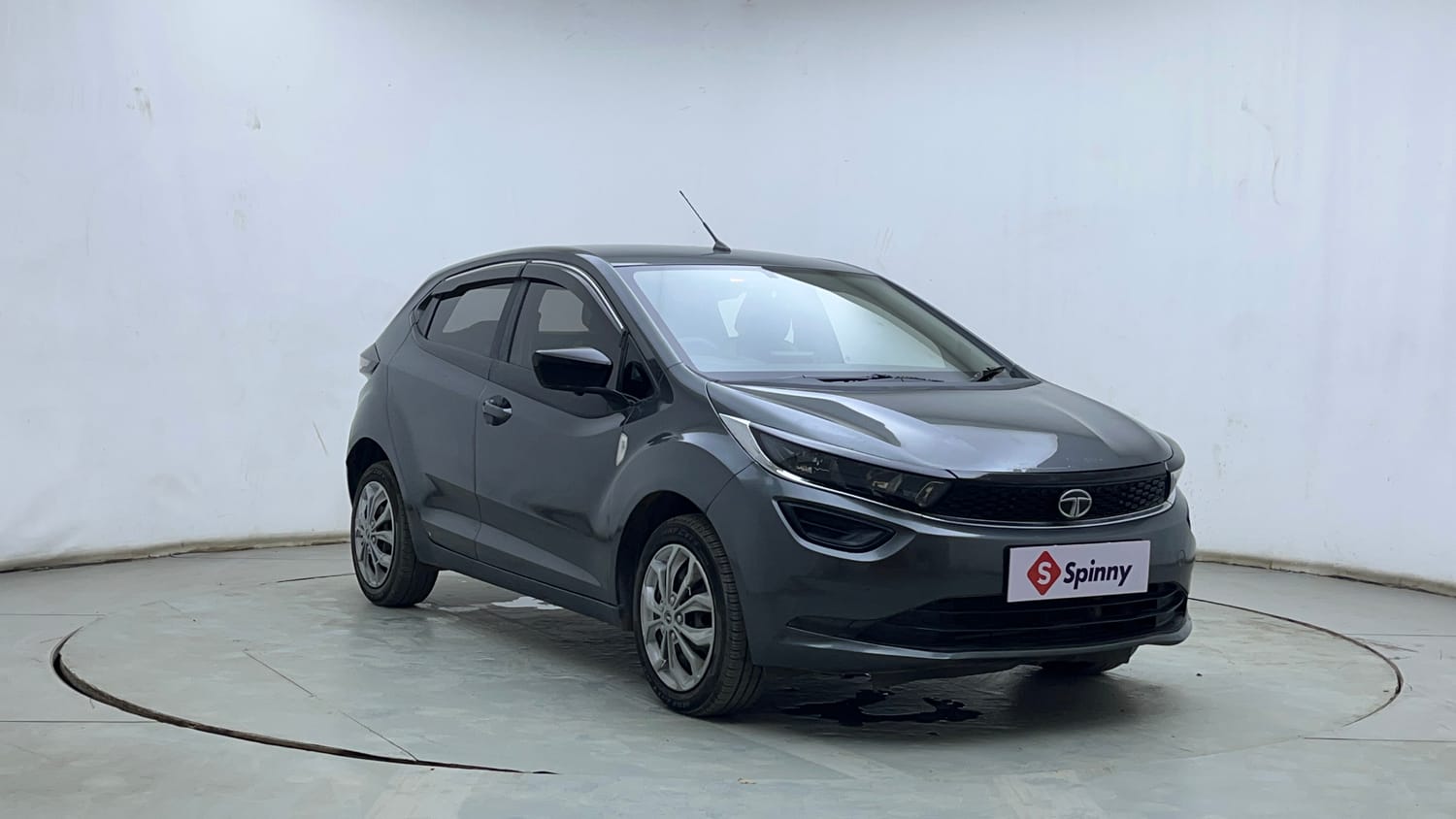 Used 2022 Tata Altroz XM Plus Petrol Petrol Manual exterior RIGHT FRONT CORNER VIEW