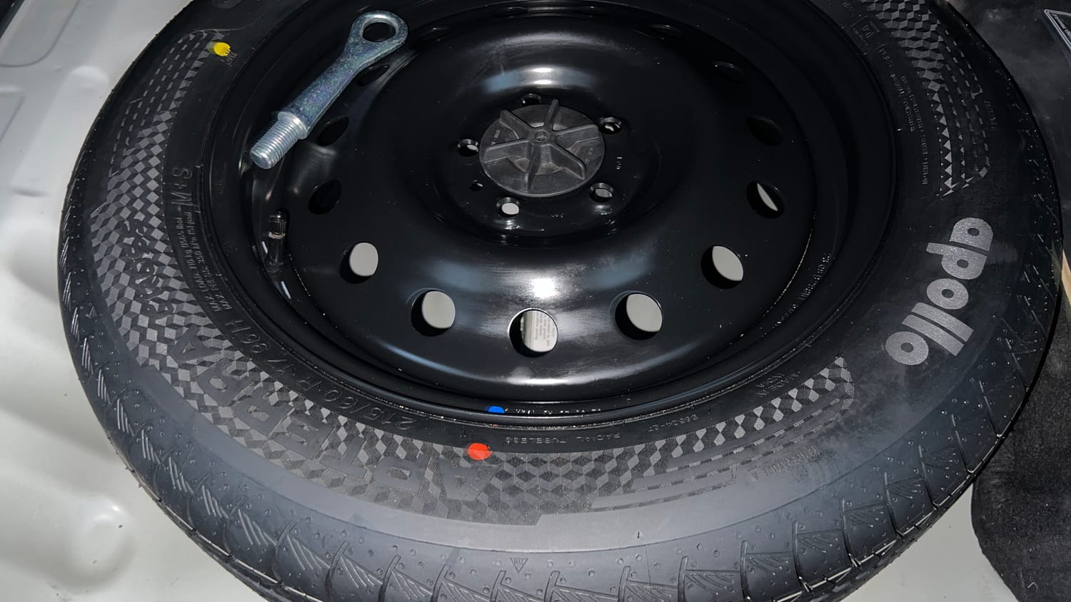 Used 2023 Maruti Suzuki Grand Vitara Sigma Smart Hybrid Petrol Manual tyres SPARE TYRE VIEW