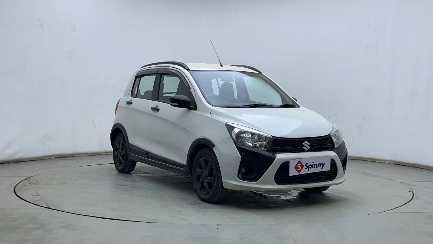 Used 2018 Maruti Suzuki Celerio X Zxi (Opt) Petrol Manual exterior RIGHT FRONT CORNER VIEW