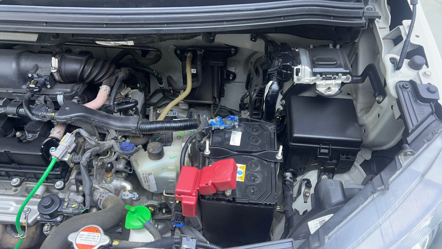 Used 2023 Maruti Suzuki Wagon R ZXI Plus 1.2 AGS Petrol Automatic engine ENGINE LEFT SIDE VIEW
