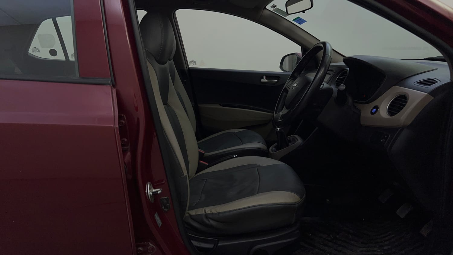 Used 2015 Hyundai Grand i10 Asta 1.2 Kappa VTVT Petrol Manual interior RIGHT SIDE FRONT DOOR CABIN VIEW