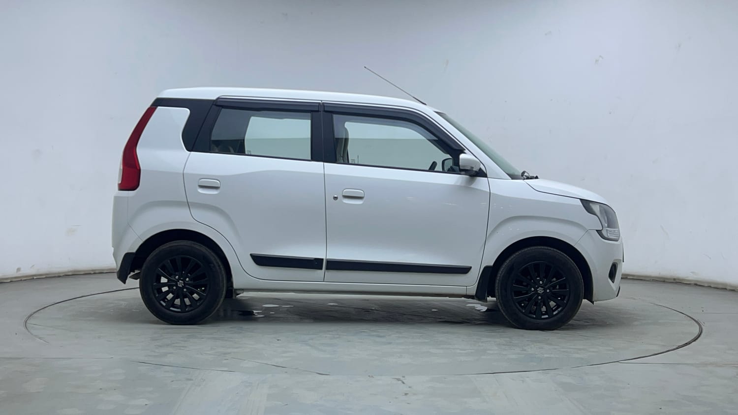 Used 2023 Maruti Suzuki Wagon R ZXI Plus 1.2 AGS Petrol Automatic exterior RIGHT SIDE VIEW