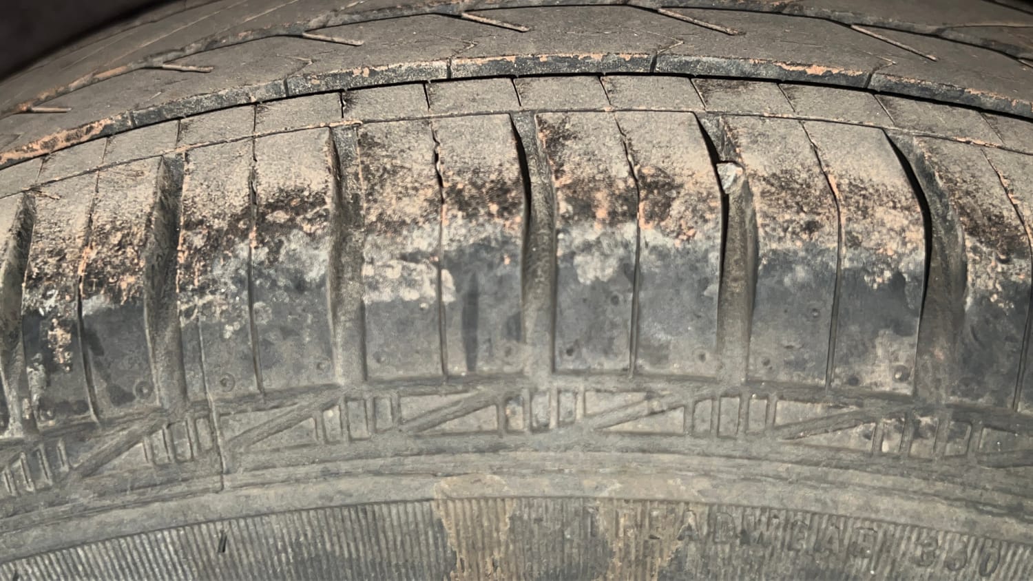 Used 2017 Honda Amaze 1.2 S i-VTEC Petrol Manual tyres RIGHT REAR TYRE TREAD VIEW