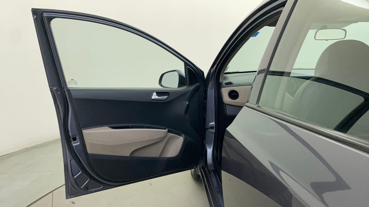 Used 2017 Hyundai Grand i10 Sportz (O) 1.2 Kappa VTVT Petrol Manual interior LEFT FRONT DOOR OPEN VIEW