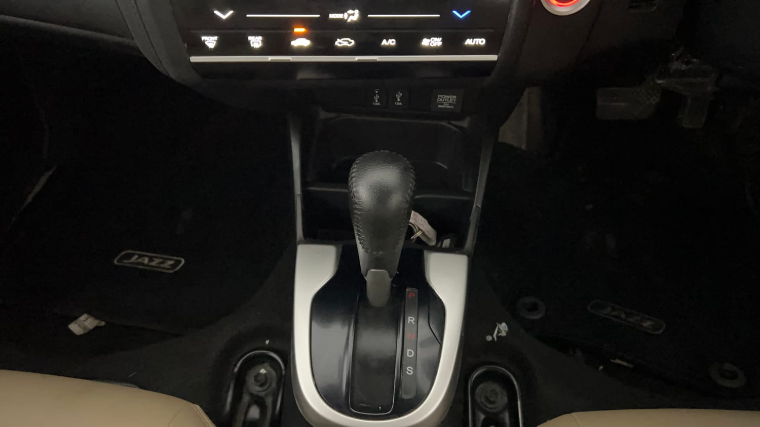 Used 2022 Honda Jazz ZX CVT Petrol Automatic interior GEAR  KNOB VIEW