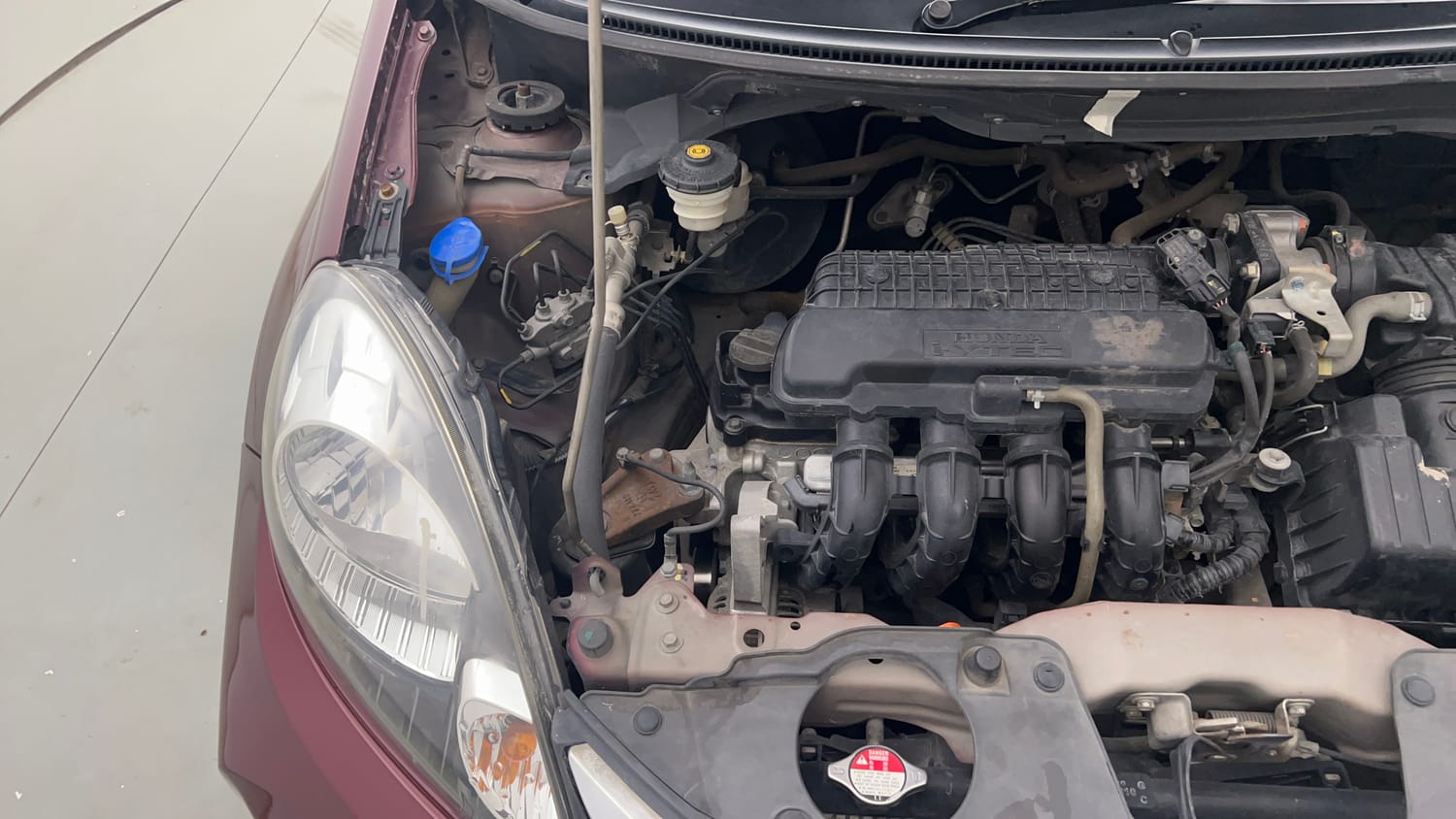 Used 2017 Honda Amaze 1.2 S i-VTEC Petrol Manual engine ENGINE RIGHT SIDE VIEW