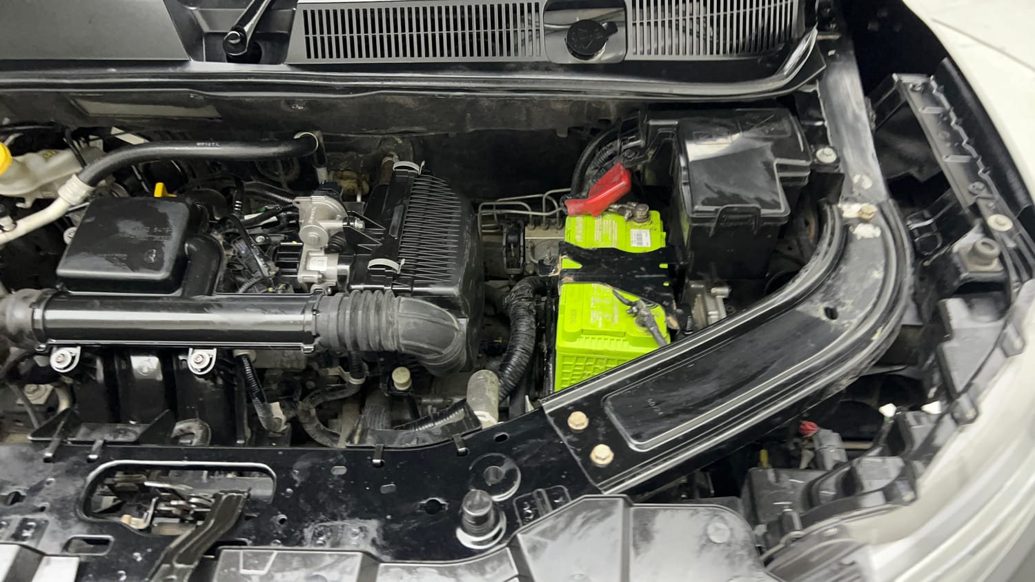 Used 2023 Renault Kiger RXZ AMT Petrol Automatic engine ENGINE LEFT SIDE VIEW