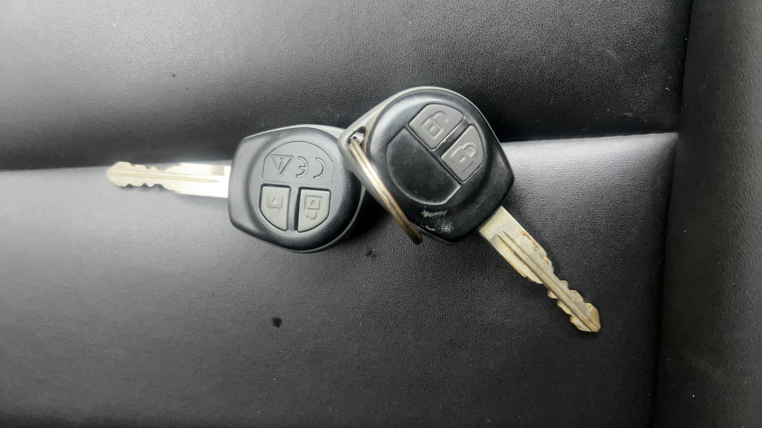 Used 2016 Maruti Suzuki Swift Dzire VXI Petrol Manual extra CAR KEY VIEW