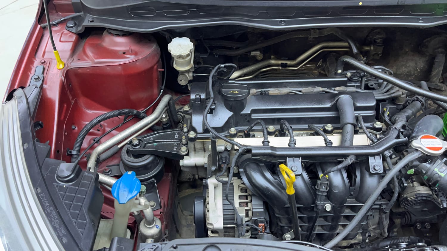 Used 2012 Hyundai i20 Sportz 1.2 Petrol Manual engine ENGINE RIGHT SIDE VIEW