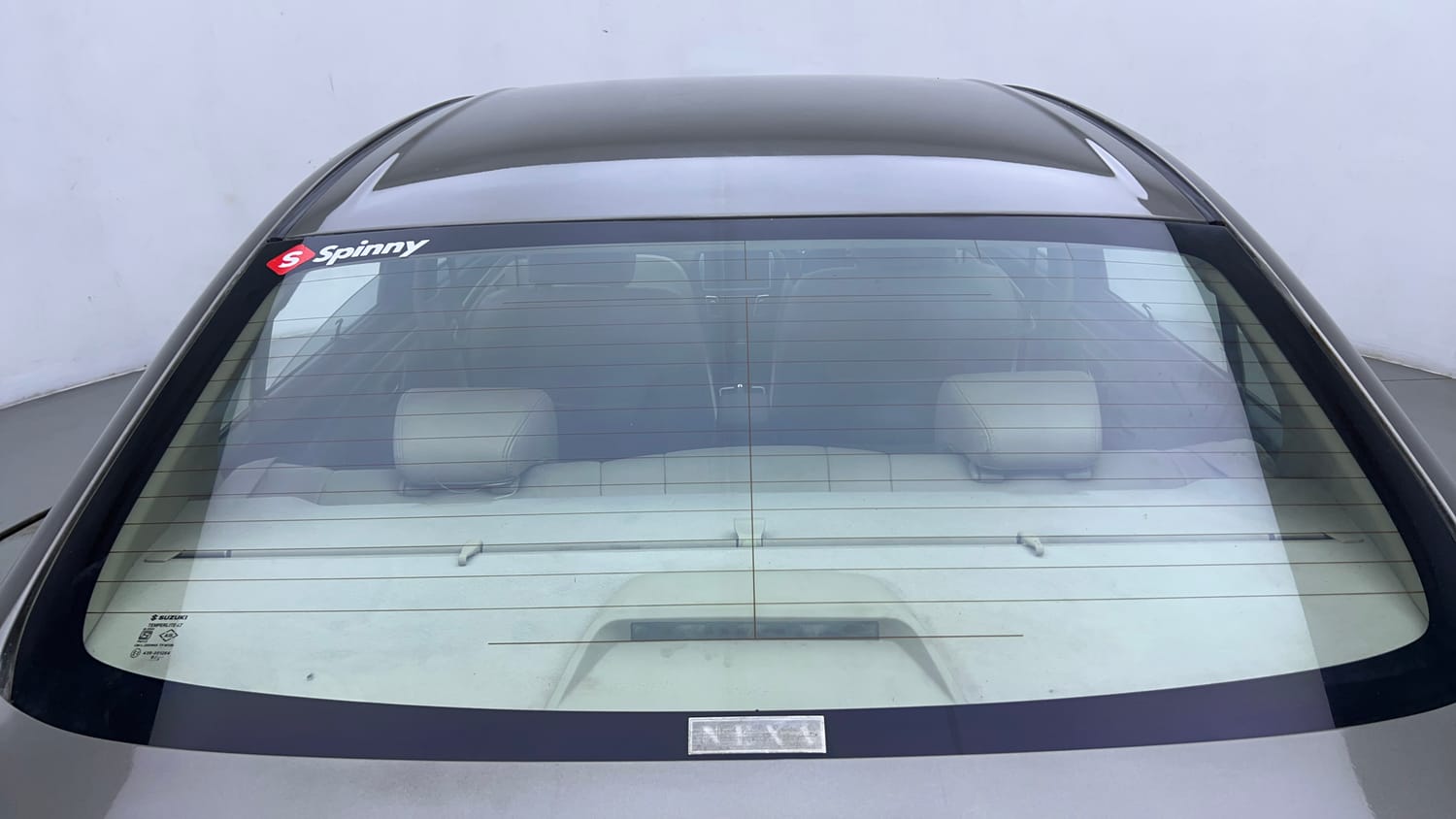 Used 2019 Maruti Suzuki Ciaz Alpha Hybrid 1.5 AT Petrol Automatic exterior BACK WINDSHIELD VIEW