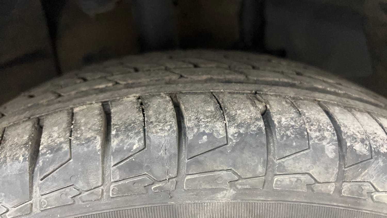 Used 2021 Tata Nexon XZ Plus (O) Diesel Diesel Manual tyres RIGHT FRONT TYRE TREAD VIEW
