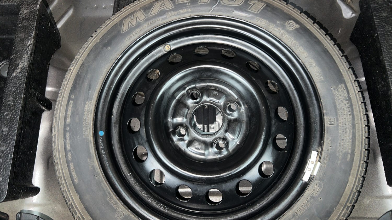 Used 2017 Maruti Suzuki Wagon R VXI+ Petrol Manual tyres SPARE TYRE VIEW