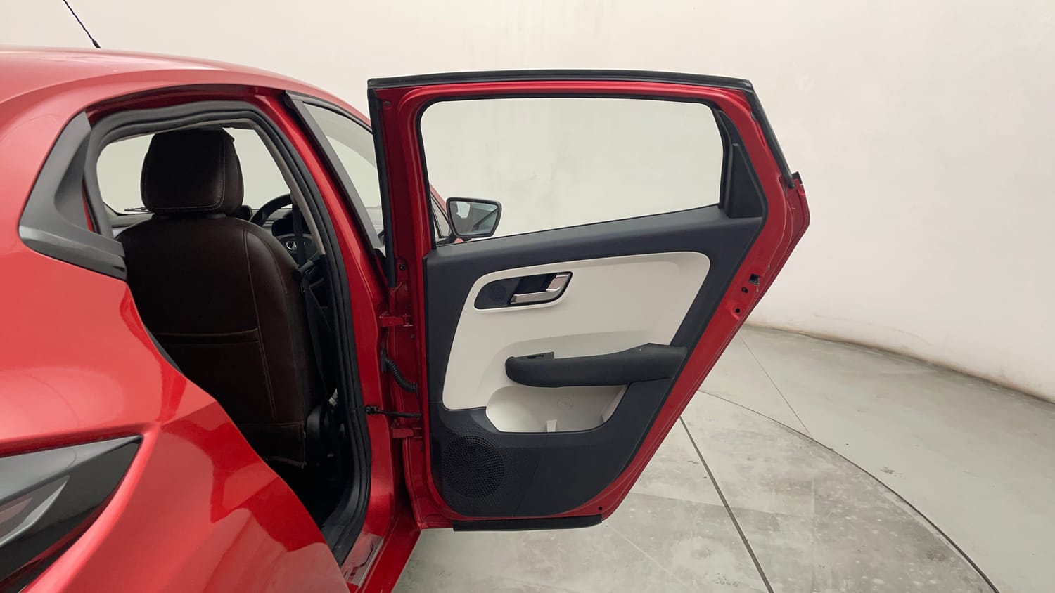 Used 2022 Tata Altroz XZ Petrol Petrol Manual interior RIGHT REAR DOOR OPEN VIEW