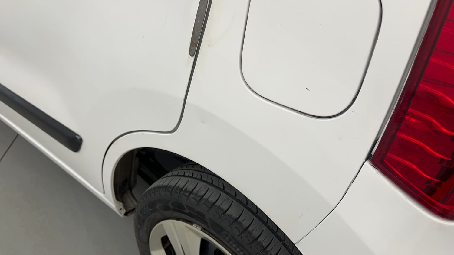 Used 2016 Maruti Suzuki Wagon R 1.0 VXI AMT Petrol Automatic dents MINOR DENT