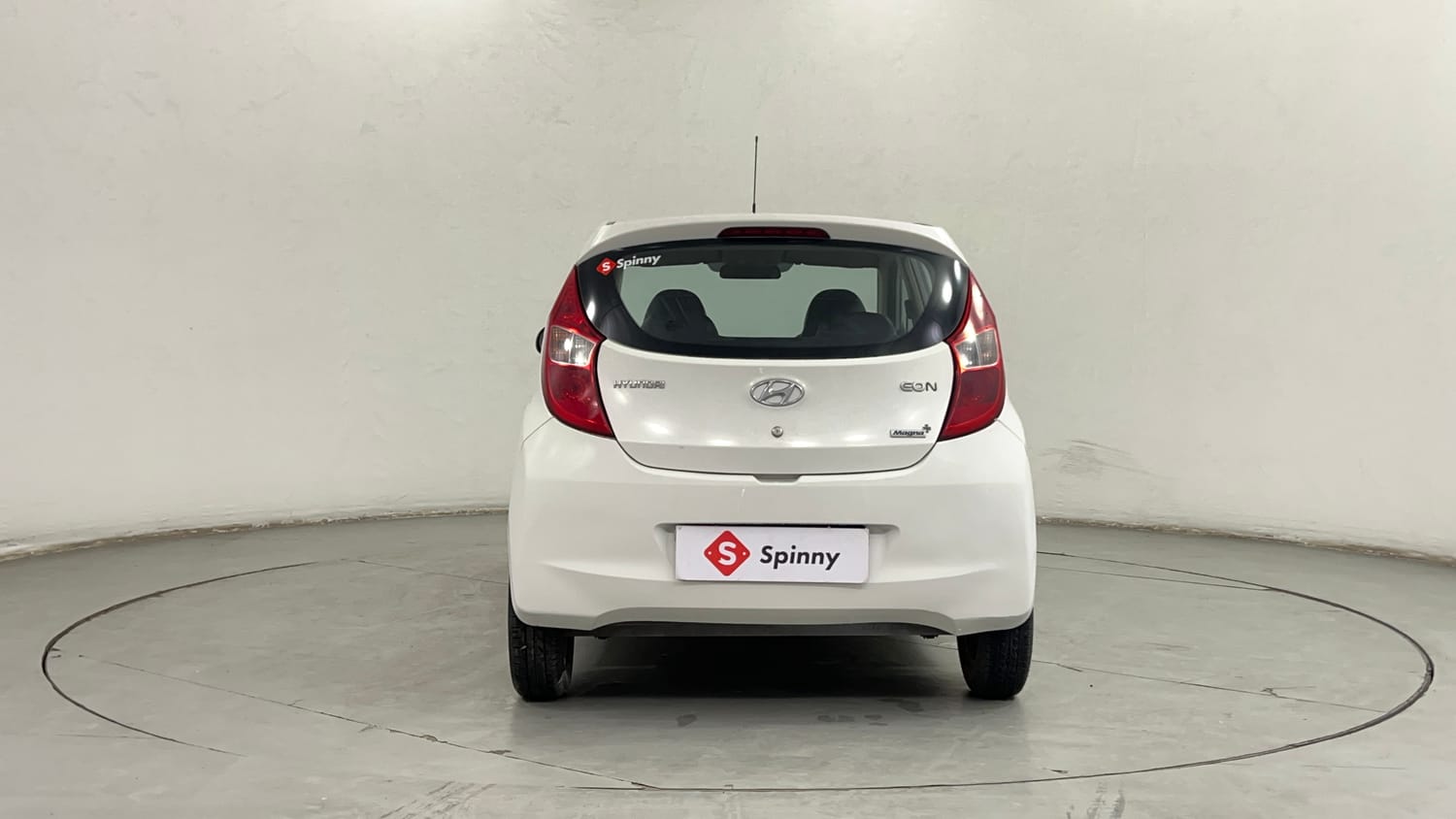 Used 2014 Hyundai Eon Magna Petrol Manual exterior BACK VIEW