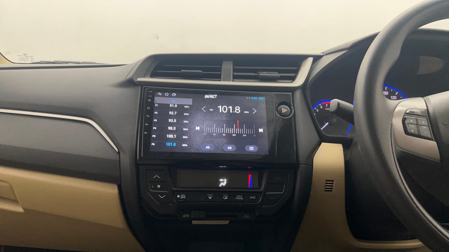 Used 2017 Honda Amaze 1.2 S i-VTEC Petrol Manual interior MUSIC SYSTEM & AC CONTROL VIEW