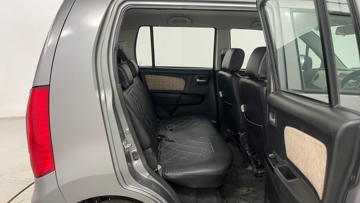 Used 2017 Maruti Suzuki Wagon R 1.0 VXI AMT (O) Petrol Automatic interior RIGHT SIDE REAR DOOR CABIN VIEW