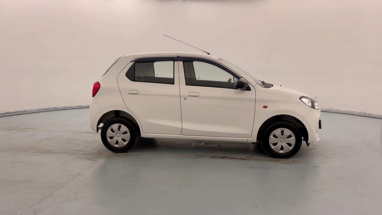 Used 2026 Maruti Suzuki Alto K10 VXi Plus (O) Petrol Manual exterior RIGHT SIDE VIEW