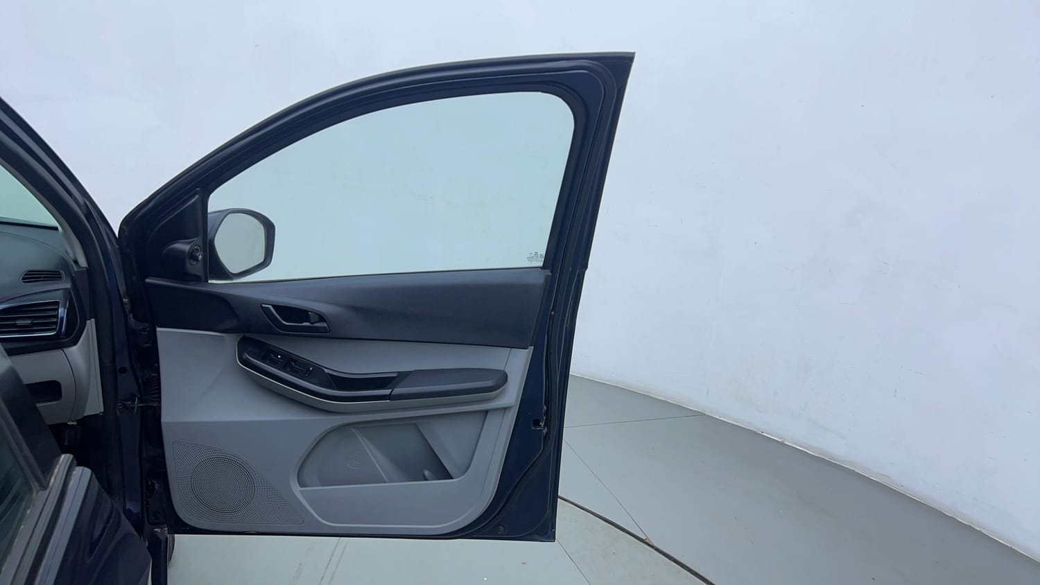 Used 2021 Tata Tiago XZ Petrol Manual interior RIGHT FRONT DOOR OPEN VIEW