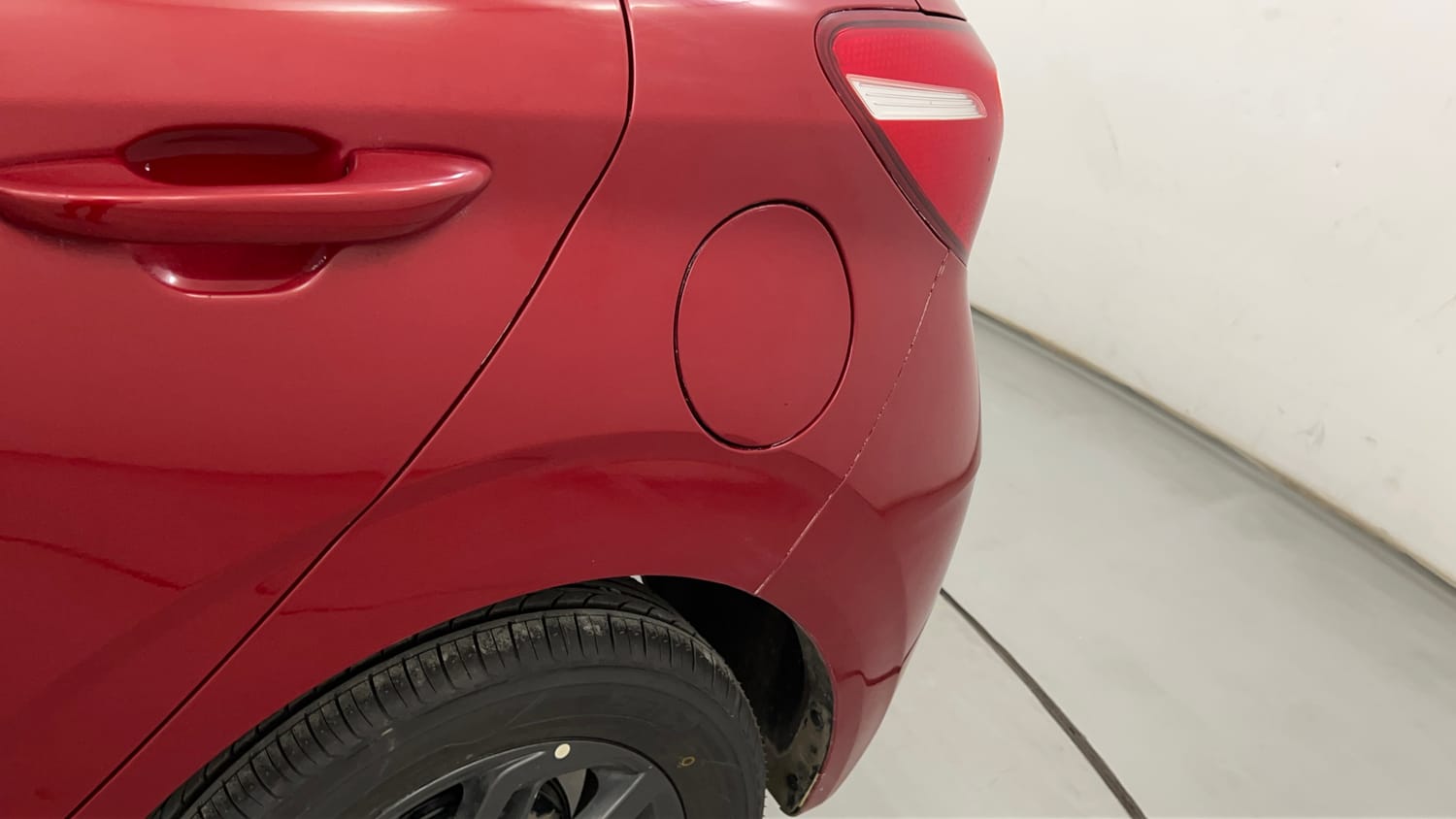 Used 2020 Hyundai Grand i10 Nios Sportz AMT 1.2 Kappa VTVT Petrol Automatic dents MINOR SCRATCH