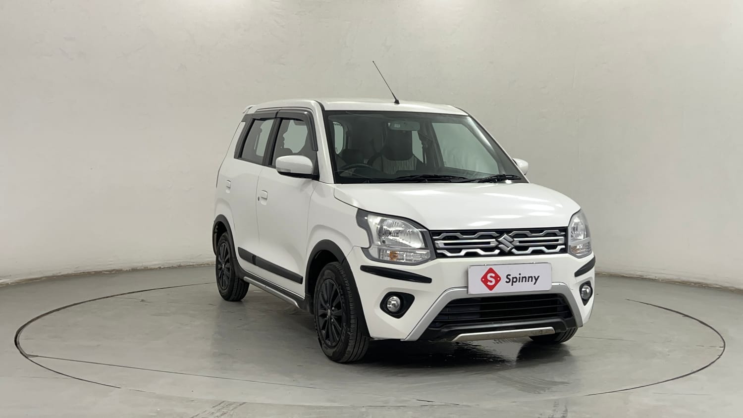 Used 2025 Maruti Suzuki Wagon R ZXI Plus 1.2 Petrol Manual exterior RIGHT FRONT CORNER VIEW