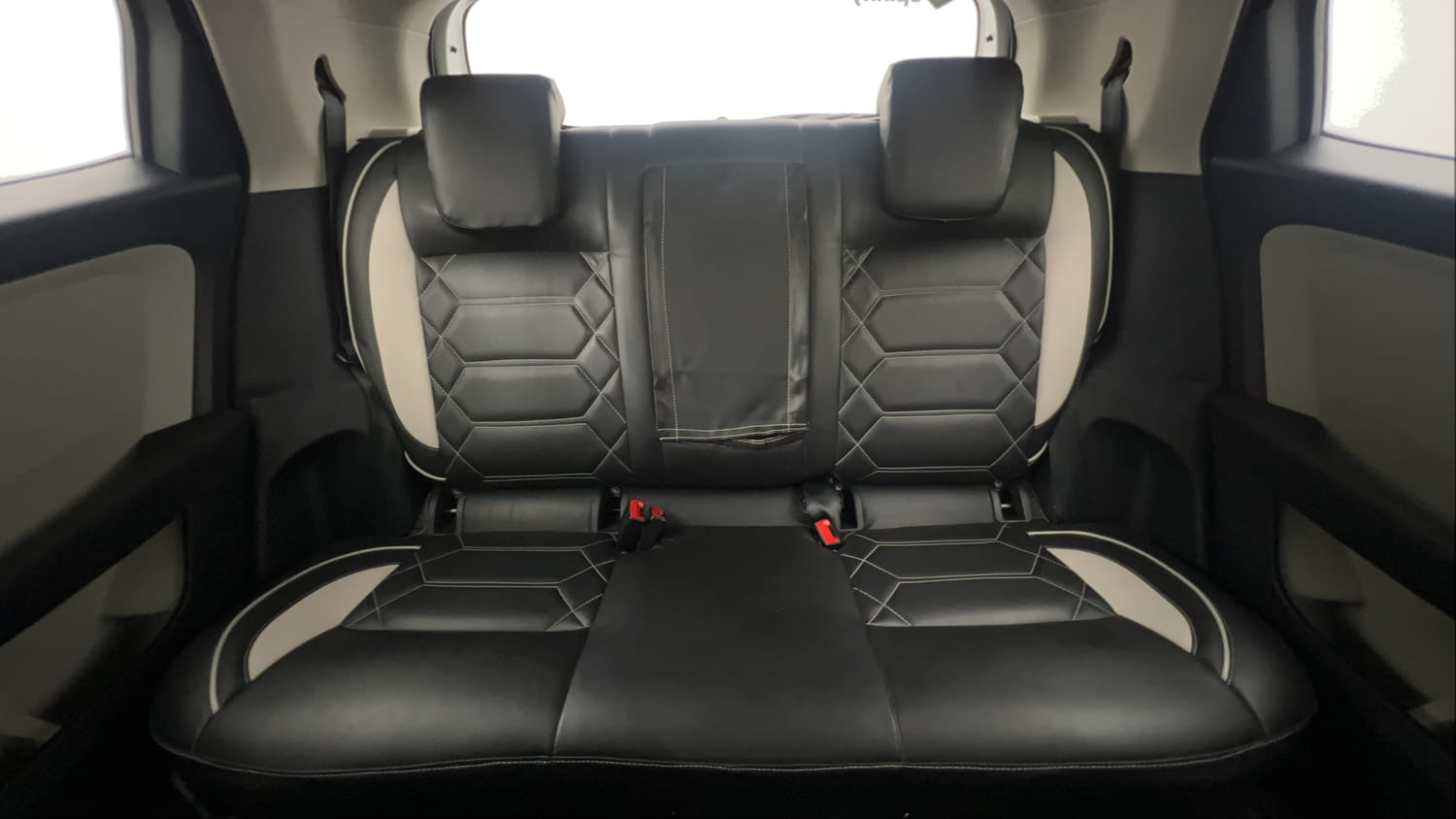 Used 2021 Tata Altroz XZ Plus Petrol Petrol Manual interior REAR SEAT CONDITION VIEW