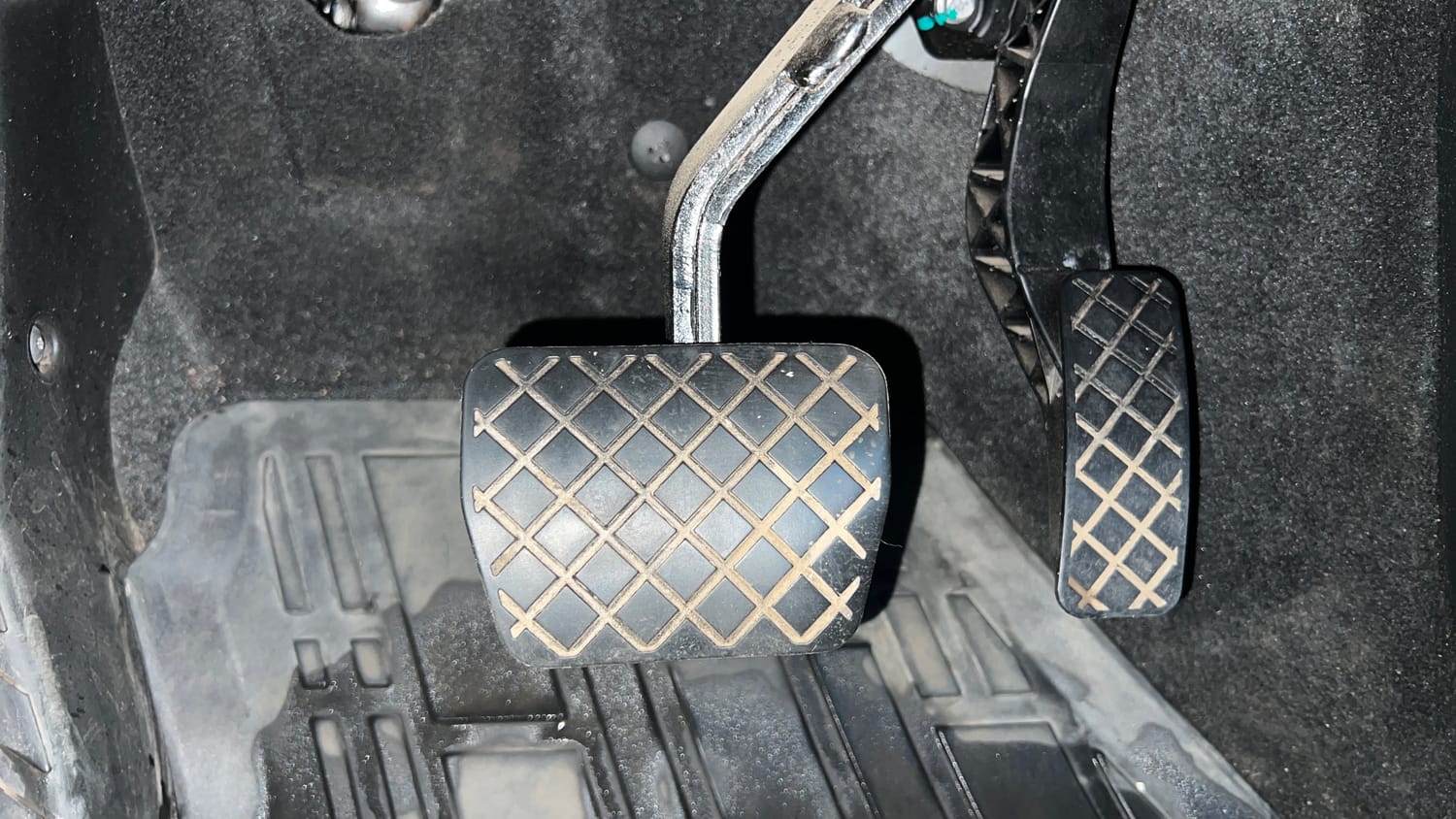 Used 2022 Skoda Slavia Style 1.0L TSI AT Petrol Automatic interior PEDALS VIEW