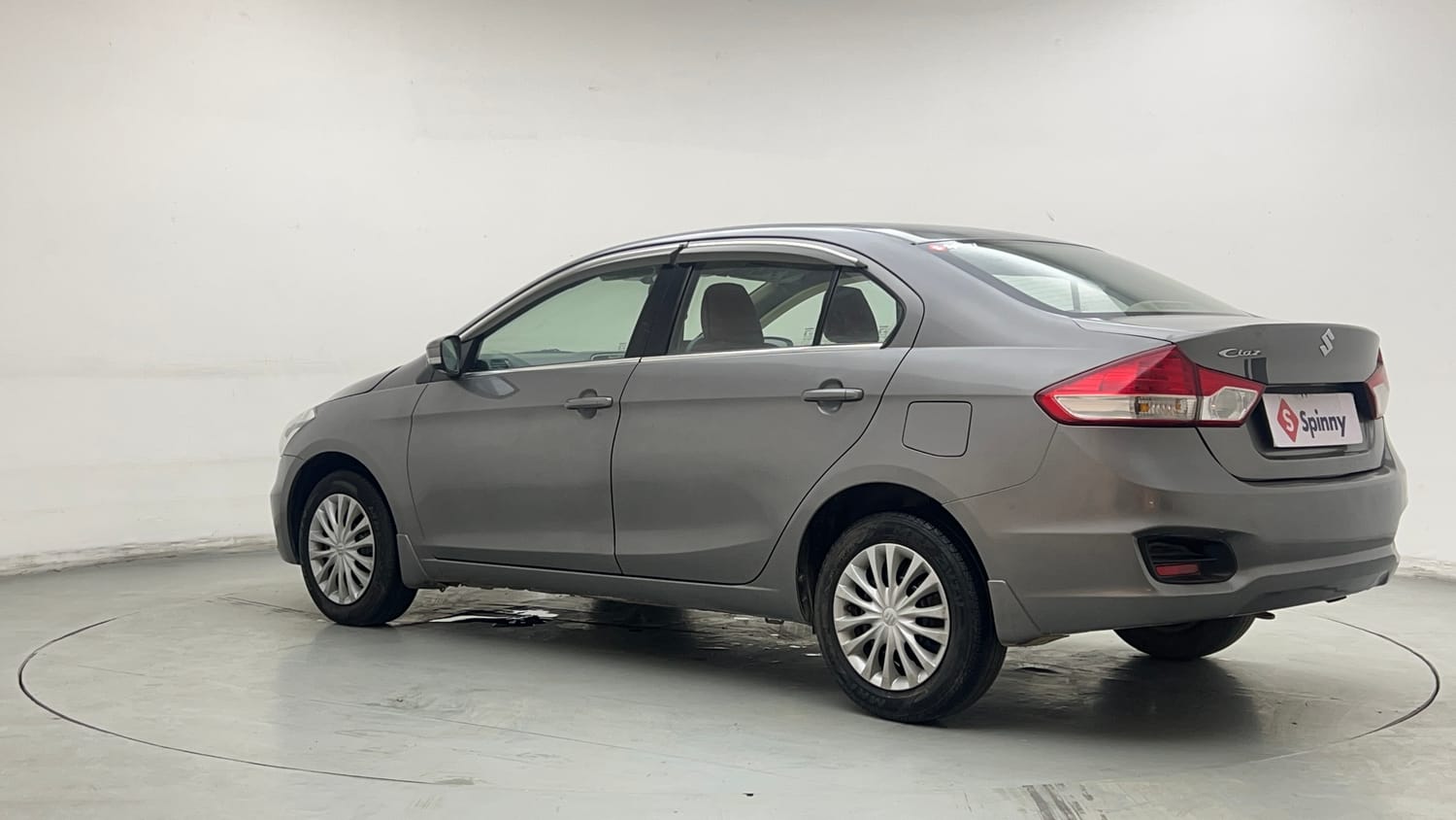 Used 2018 Maruti Suzuki Ciaz Sigma 1.4 MT Petrol Manual exterior LEFT REAR CORNER VIEW