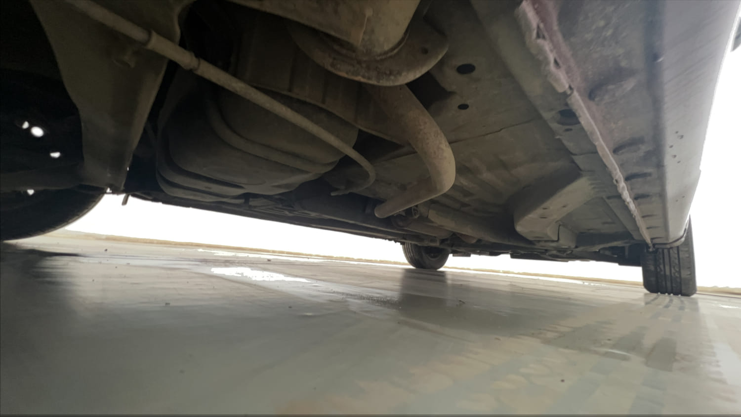 Used 2017 Honda Amaze 1.2 S i-VTEC Opt Petrol Manual extra REAR RIGHT UNDERBODY VIEW