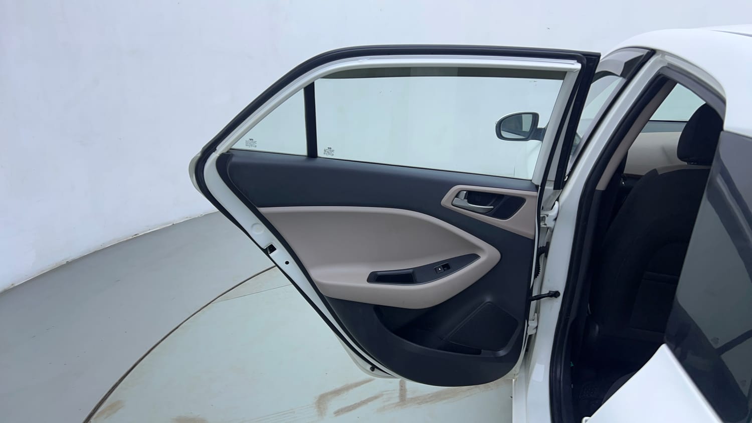 Used 2018 Hyundai Elite i20 Asta 1.2 (O) Petrol Manual interior LEFT REAR DOOR OPEN VIEW