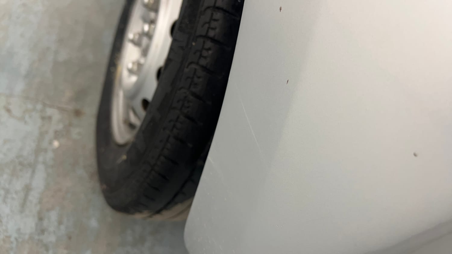 Used 2016 Hyundai Eon Era + Petrol Manual dents MINOR DENT