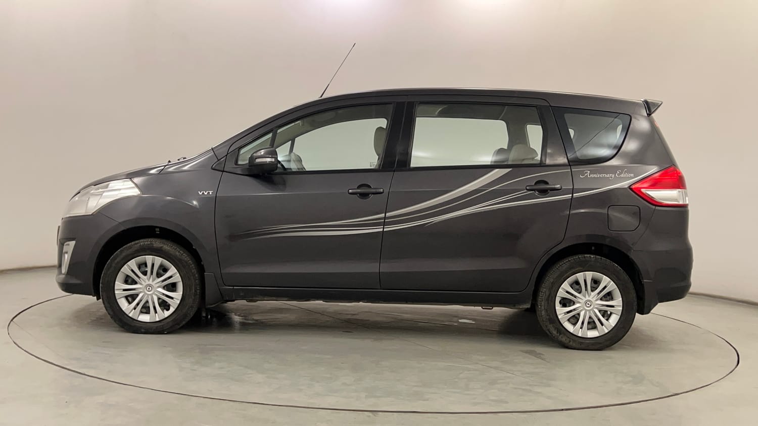 Used 2013 Maruti Suzuki Ertiga Vxi Petrol Manual exterior LEFT SIDE VIEW