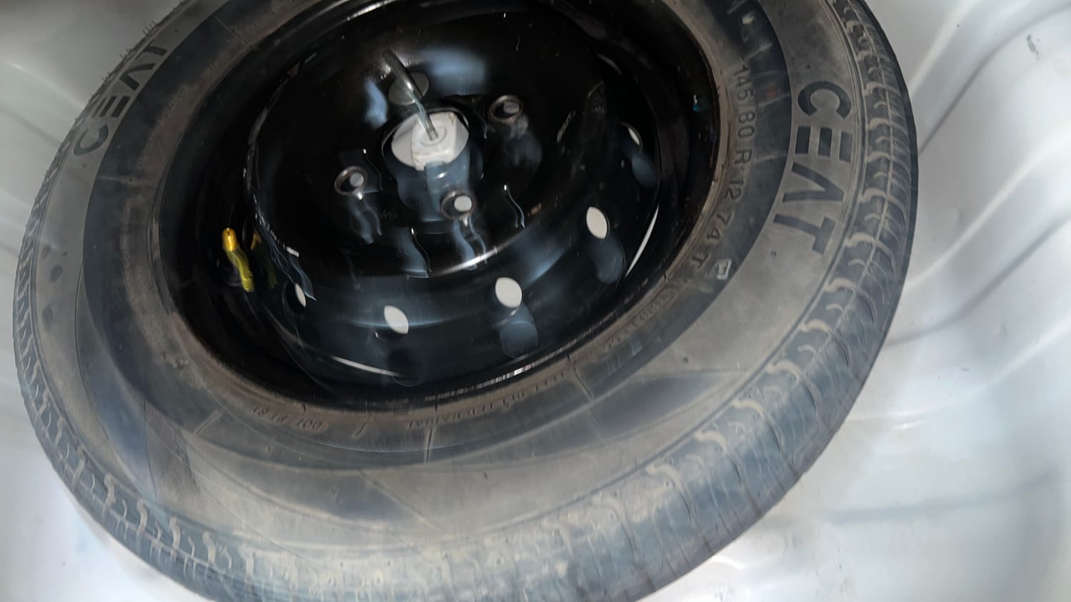 Used 2017 Maruti Suzuki Alto 800 VXi Petrol Manual tyres SPARE TYRE VIEW