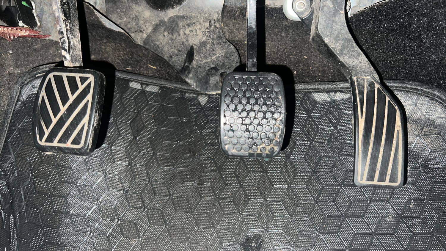 Used 2012 Maruti Suzuki Swift VXi Petrol Manual interior PEDALS VIEW