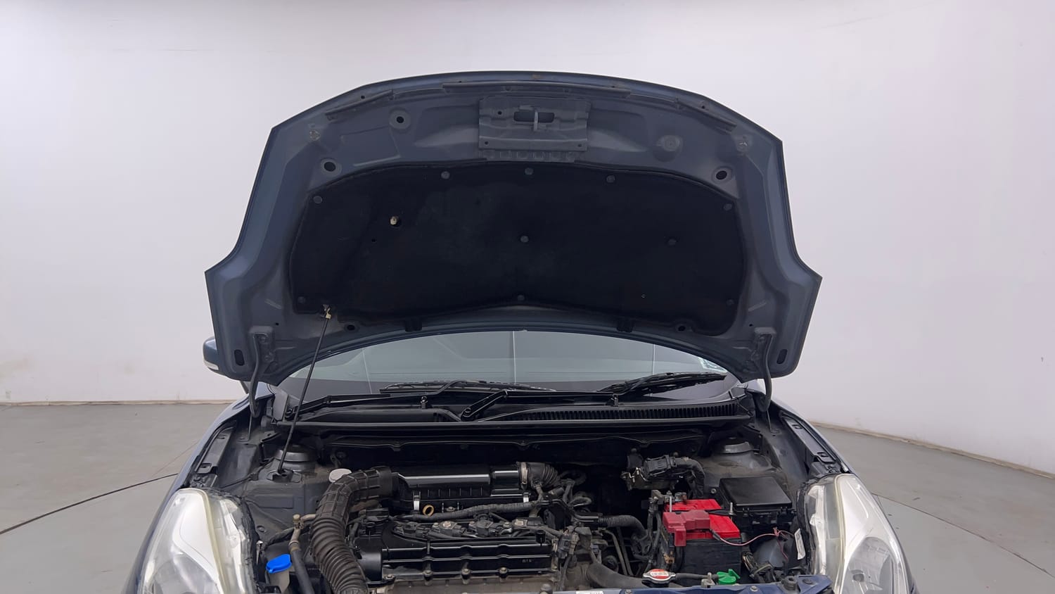 Used 2017 Maruti Suzuki Baleno Delta 1.2 Petrol Manual engine ENGINE & BONNET OPEN FRONT VIEW