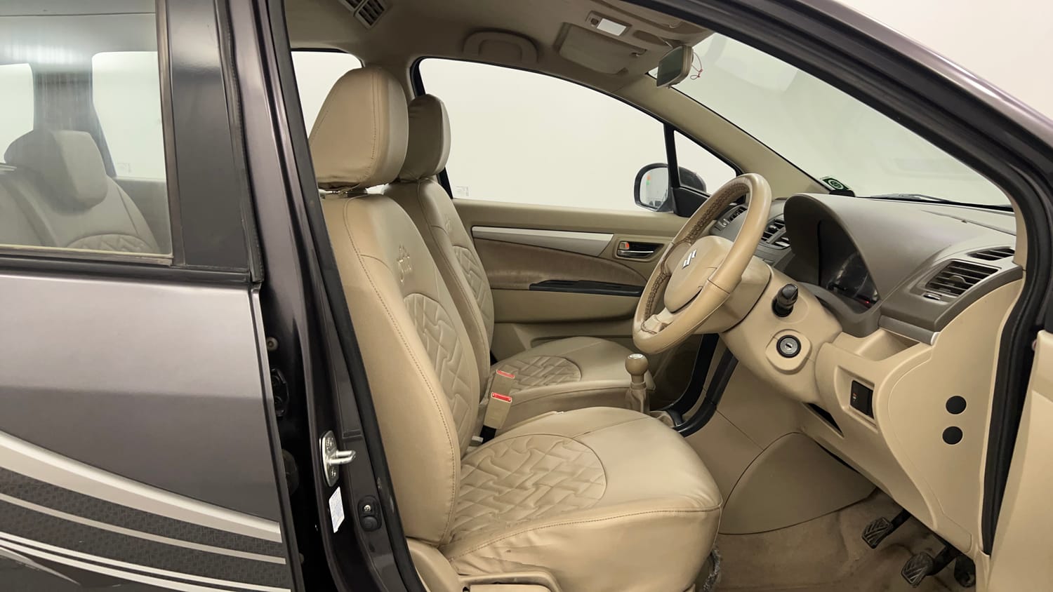 Used 2013 Maruti Suzuki Ertiga Vxi Petrol Manual interior RIGHT SIDE FRONT DOOR CABIN VIEW