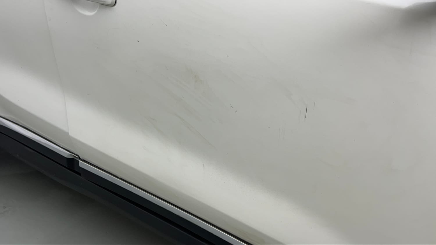 Used 2023 Maruti Suzuki Grand Vitara Sigma Smart Hybrid Petrol Manual dents MINOR DENT