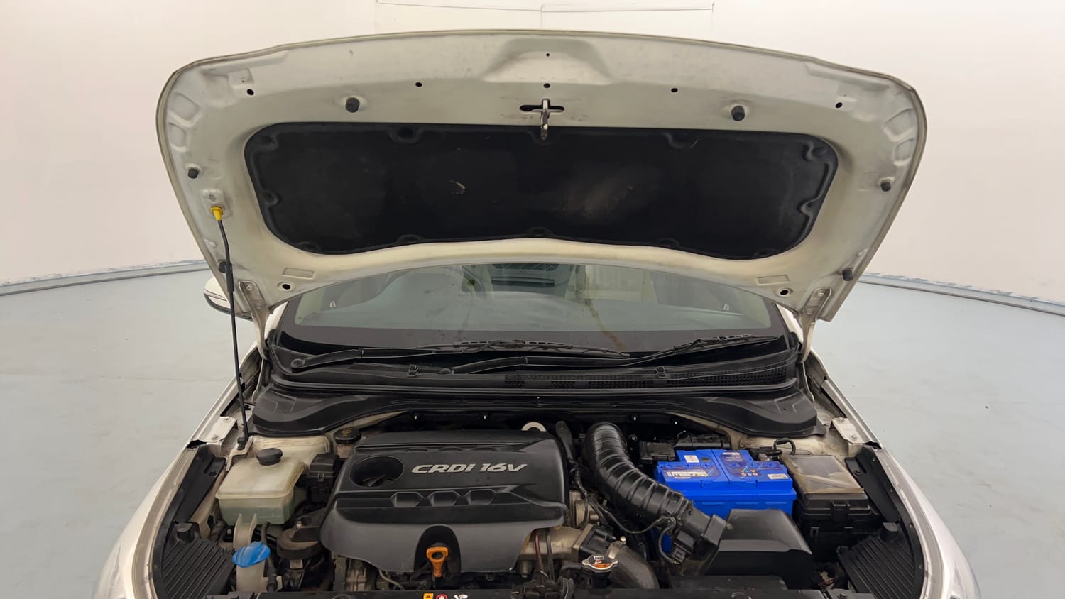 Used 2019 Hyundai Verna SX (O) 1.6 CRDi Diesel Manual engine ENGINE & BONNET OPEN FRONT VIEW