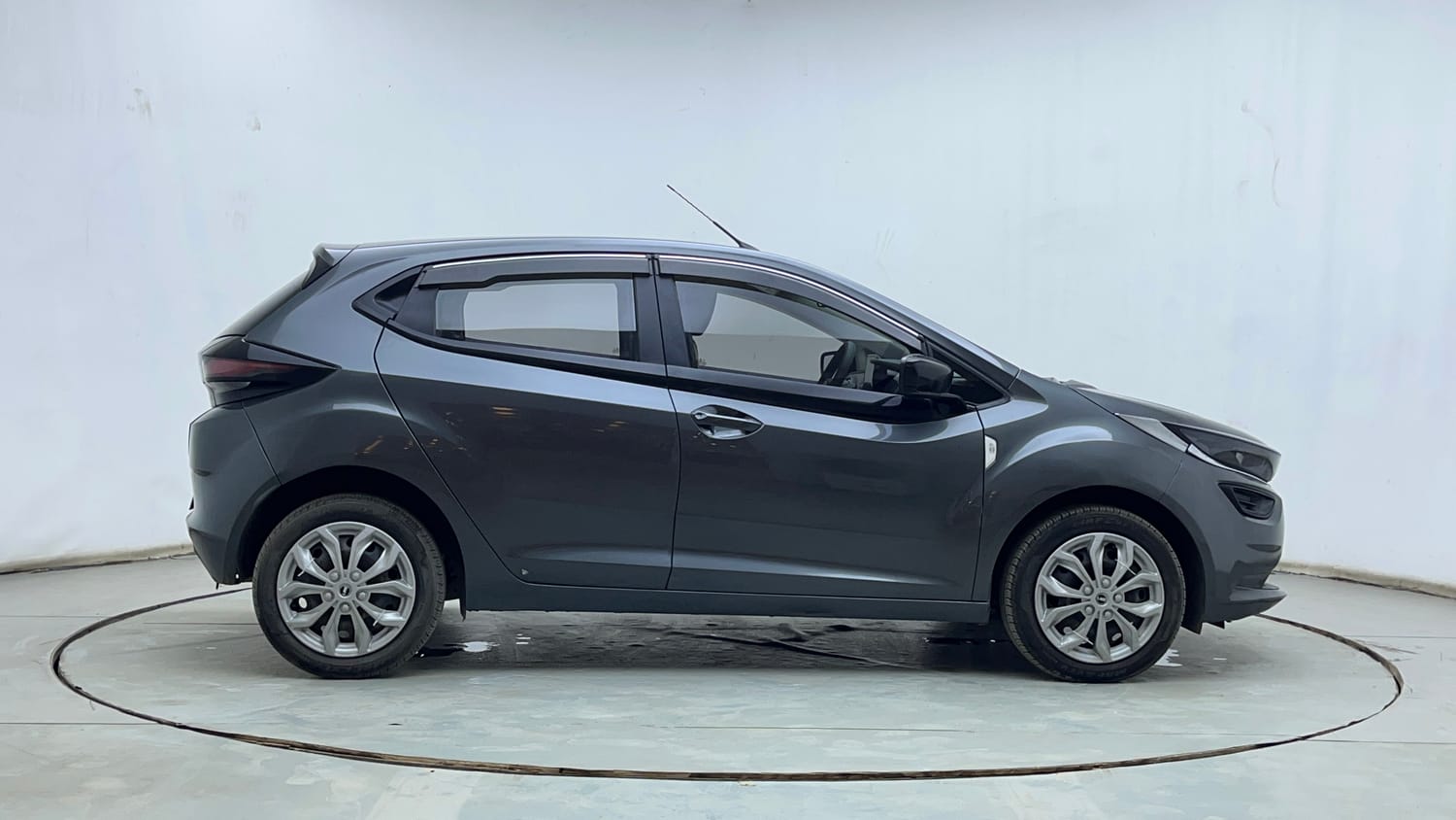 Used 2022 Tata Altroz XM Plus Petrol Petrol Manual exterior RIGHT SIDE VIEW