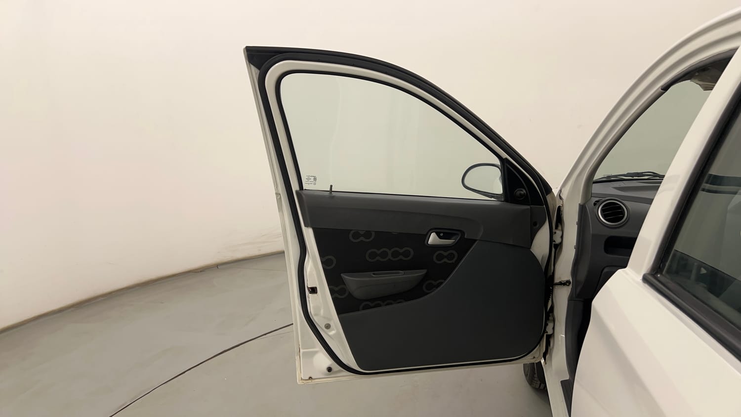 Used 2014 Maruti Suzuki Alto 800 Lxi Petrol Manual interior LEFT FRONT DOOR OPEN VIEW