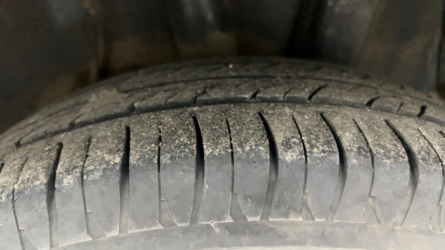 Used 2020 Hyundai Grand i10 Nios Sportz 1.2 Kappa VTVT CNG Cng Manual tyres LEFT REAR TYRE TREAD VIEW