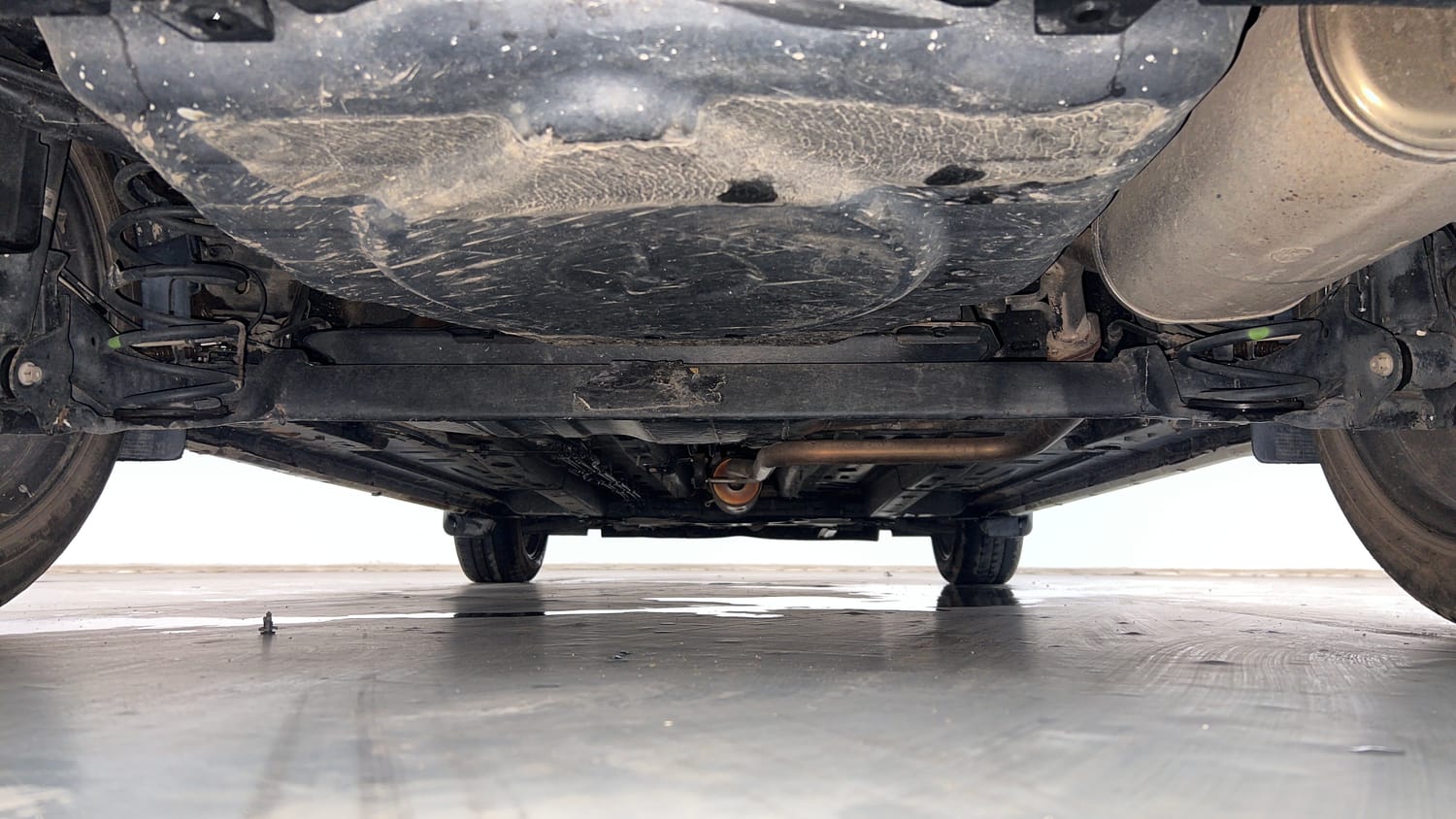 Used 2021 Tata Altroz XZ Plus Petrol Petrol Manual extra REAR UNDERBODY VIEW (TAKEN FROM REAR)