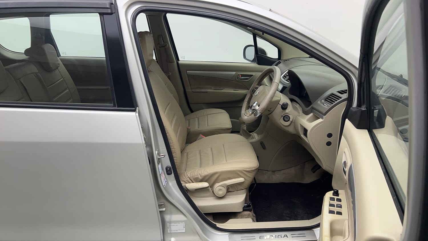 Used 2014 Maruti Suzuki Ertiga ZXi Petrol Manual interior RIGHT SIDE FRONT DOOR CABIN VIEW