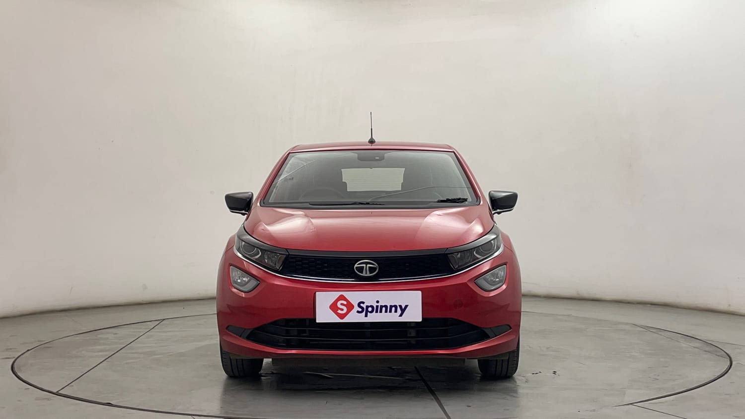 Used 2022 Tata Altroz XZ Petrol Petrol Manual exterior FRONT VIEW