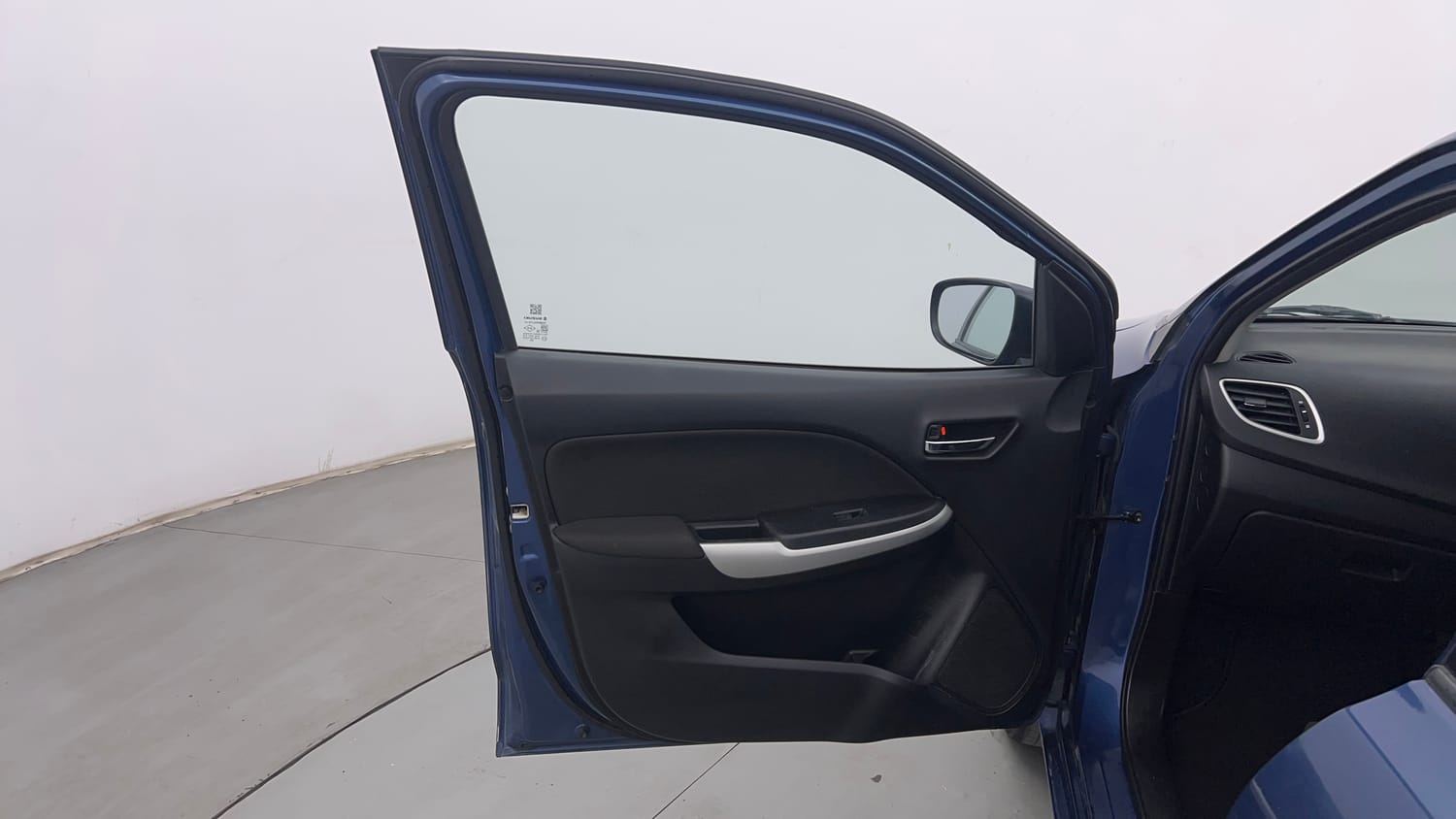 Used 2017 Maruti Suzuki Baleno Delta 1.2 Petrol Manual interior LEFT FRONT DOOR OPEN VIEW