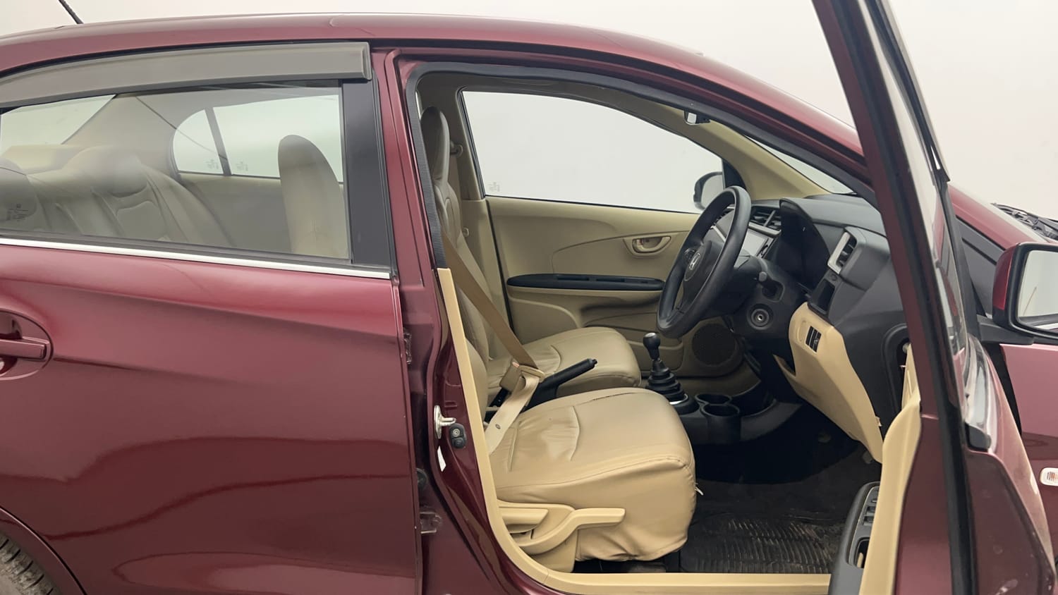 Used 2017 Honda Amaze 1.2 S i-VTEC Petrol Manual interior RIGHT SIDE FRONT DOOR CABIN VIEW