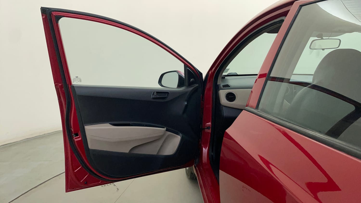 Used 2018 Hyundai Grand i10 Magna 1.2 Kappa VTVT Petrol Manual interior LEFT FRONT DOOR OPEN VIEW