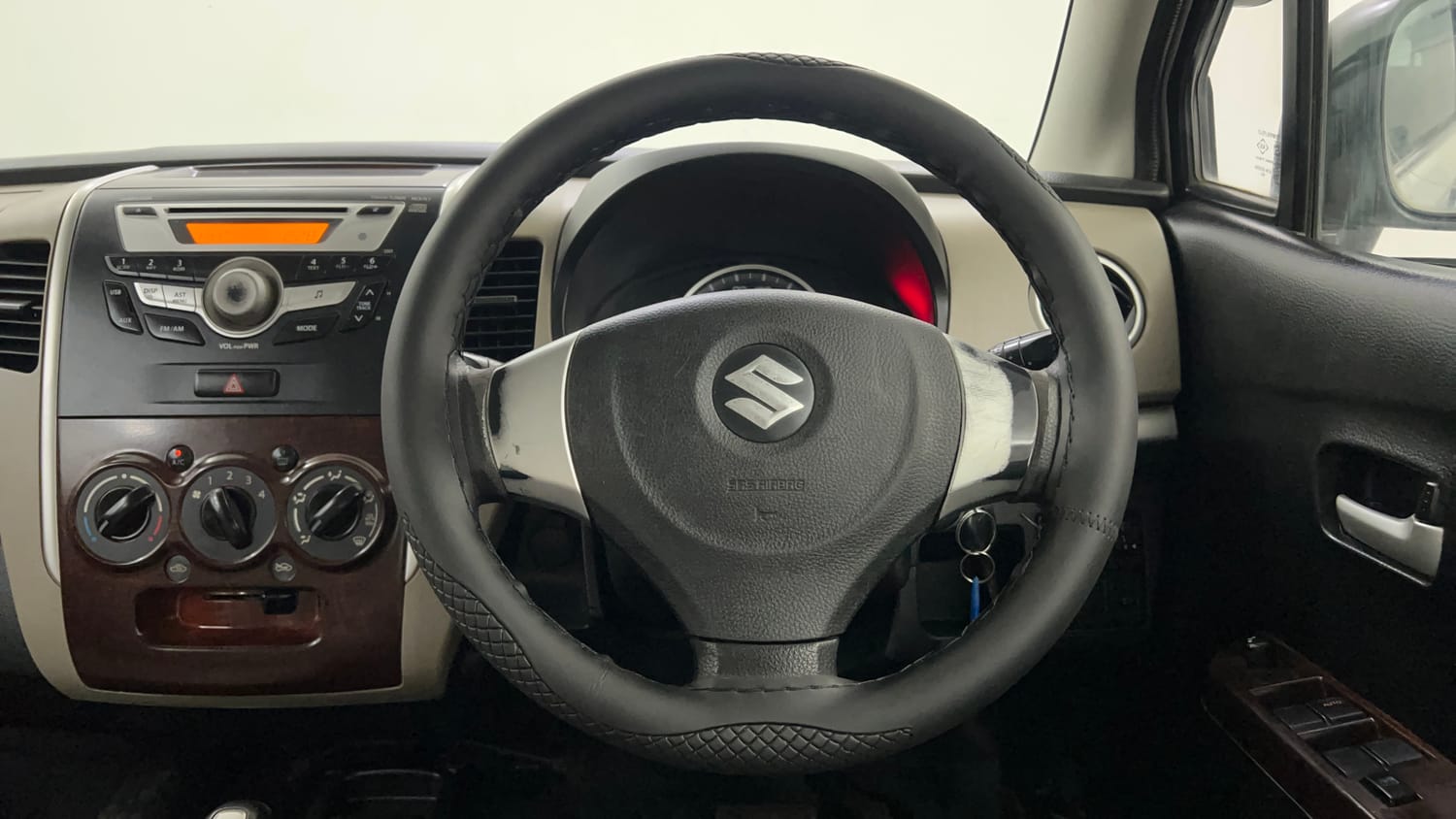 Used 2016 Maruti Suzuki Wagon R 1.0 VXI AMT Petrol Automatic interior STEERING VIEW