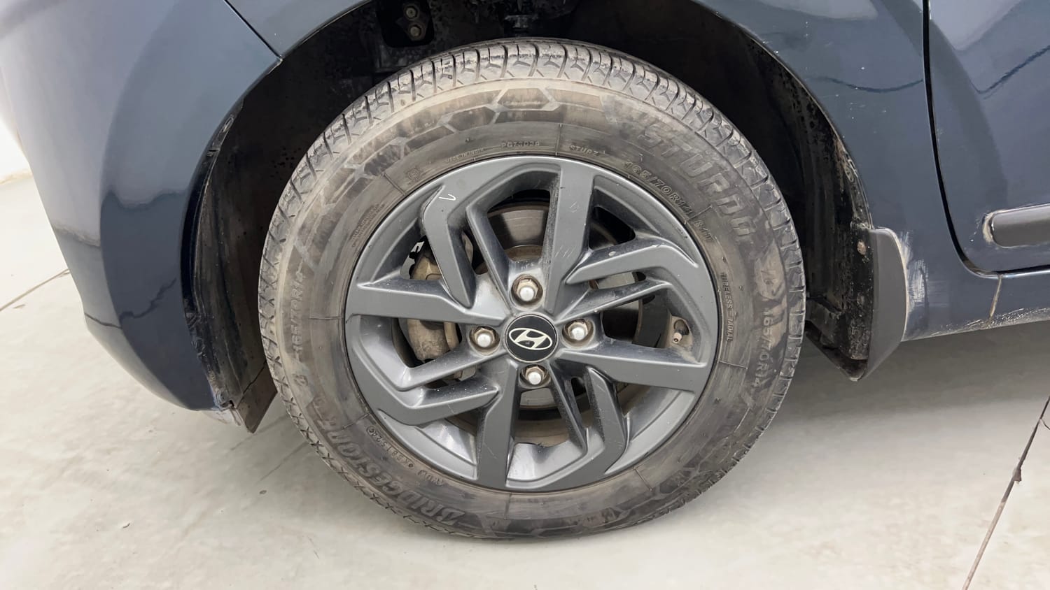 Used 2020 Hyundai Grand i10 Nios Sportz 1.2 Kappa VTVT CNG Cng Manual tyres LEFT FRONT TYRE RIM VIEW